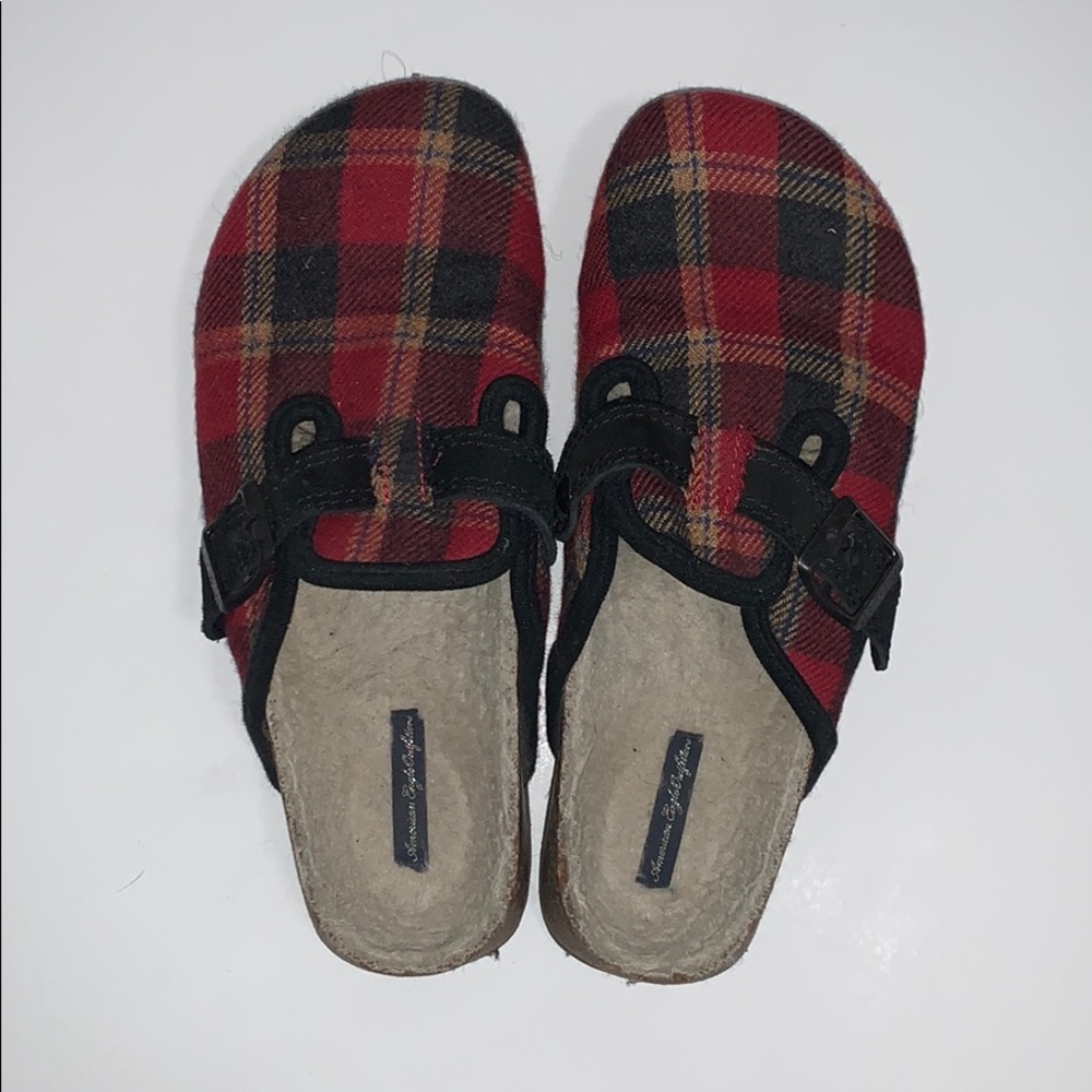American Eagle plaid shoes